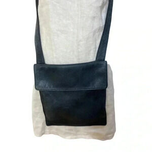 Sven Berkeley USA leather front flap crossbody purse